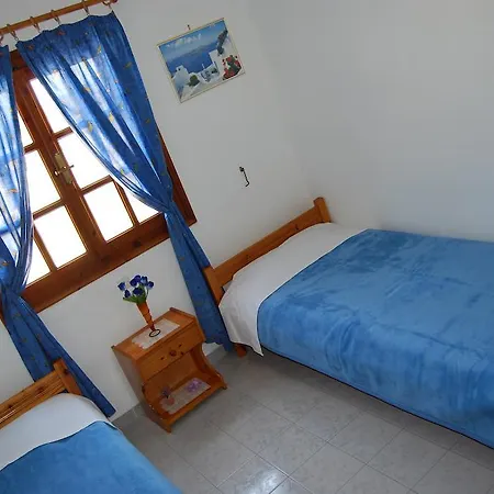 Pensión Apollo Perissa (Santorini)
