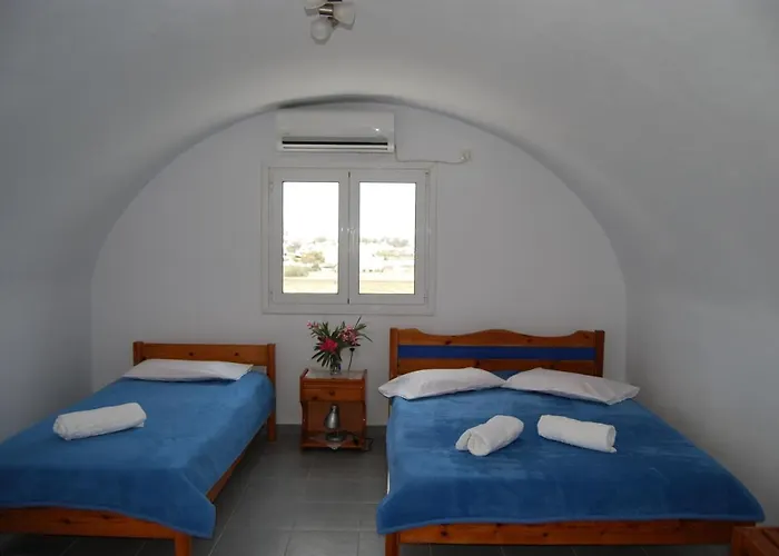 Apollo 3* Perissa (Santorini)